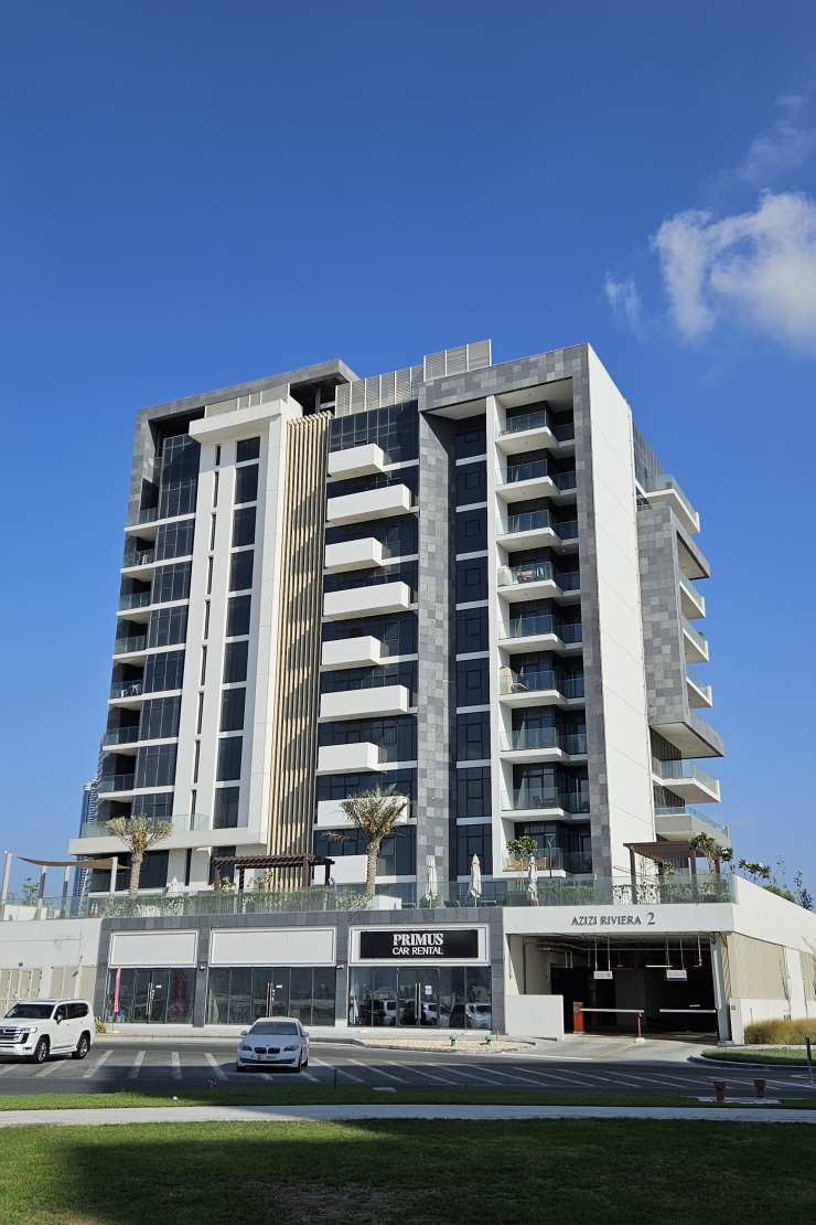 Azizi Riviera 2