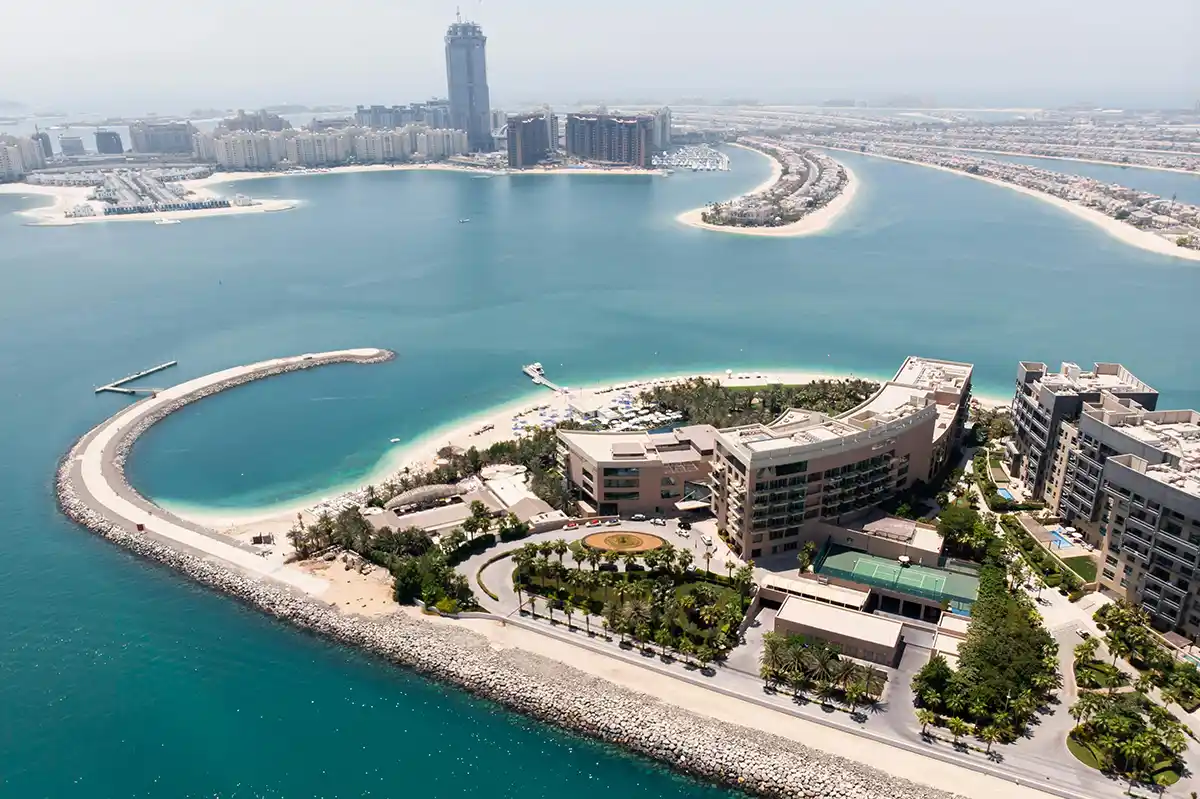 Beyond the Horizon: Living in Dubai Waterfront Nakheel