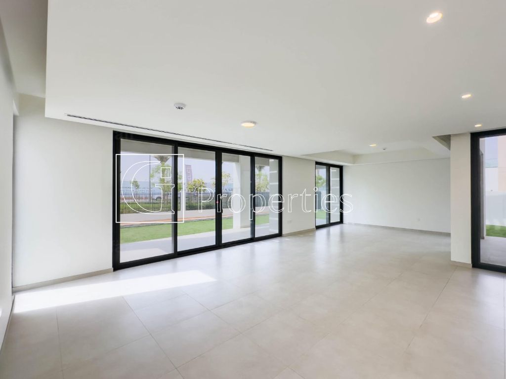 Corner Unit | Bigger Plot | Landscaped - 2