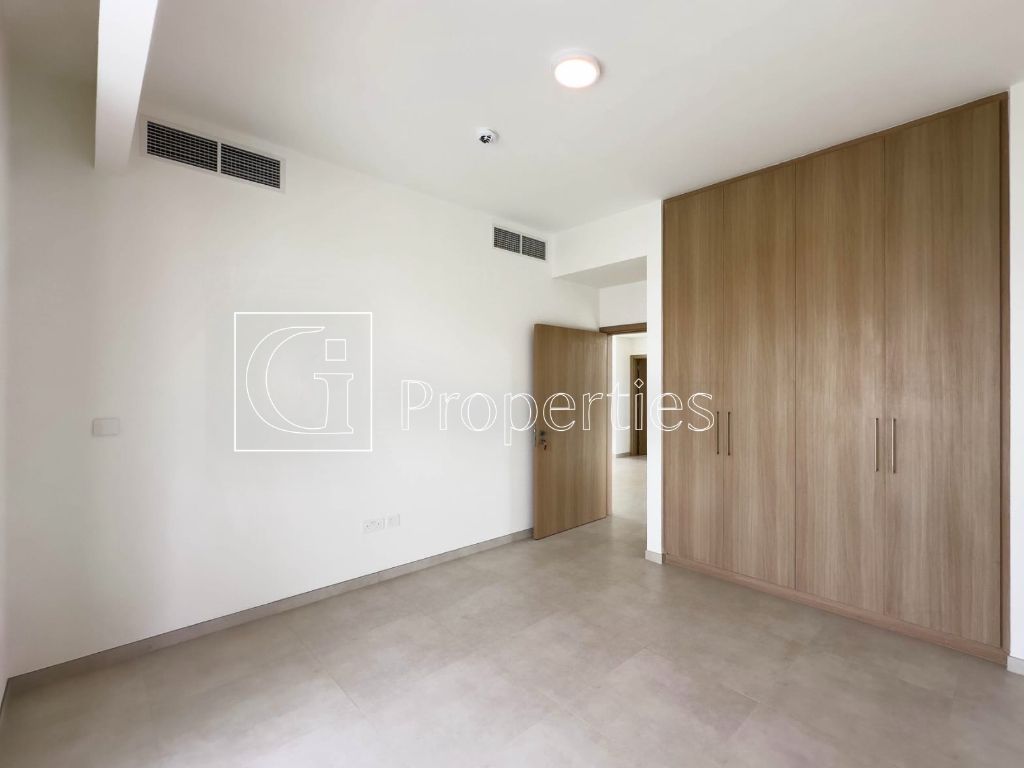 Corner Unit | Bigger Plot | Landscaped - 8