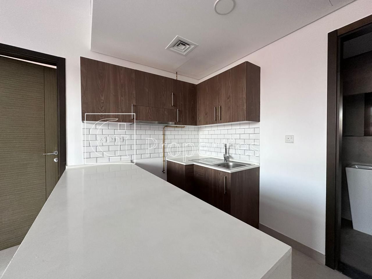 Spacious Layout | Hot Deal | Amazing View - 6