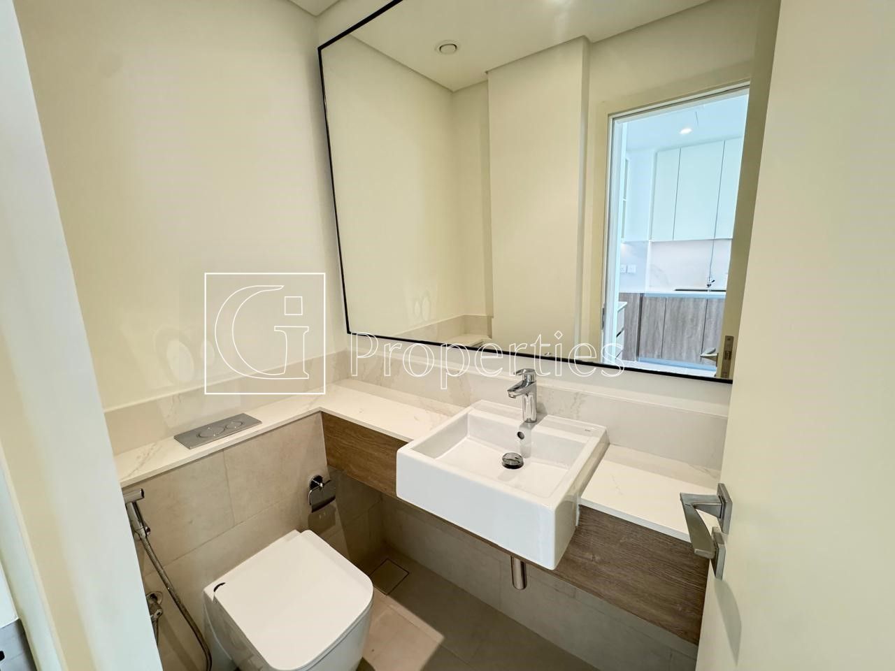Investors Deal | Open Kitchen | Close to Pool - 8