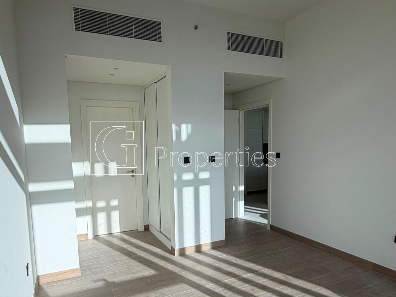 Luxury 1BR | Ready Unit | Prime Location - 3