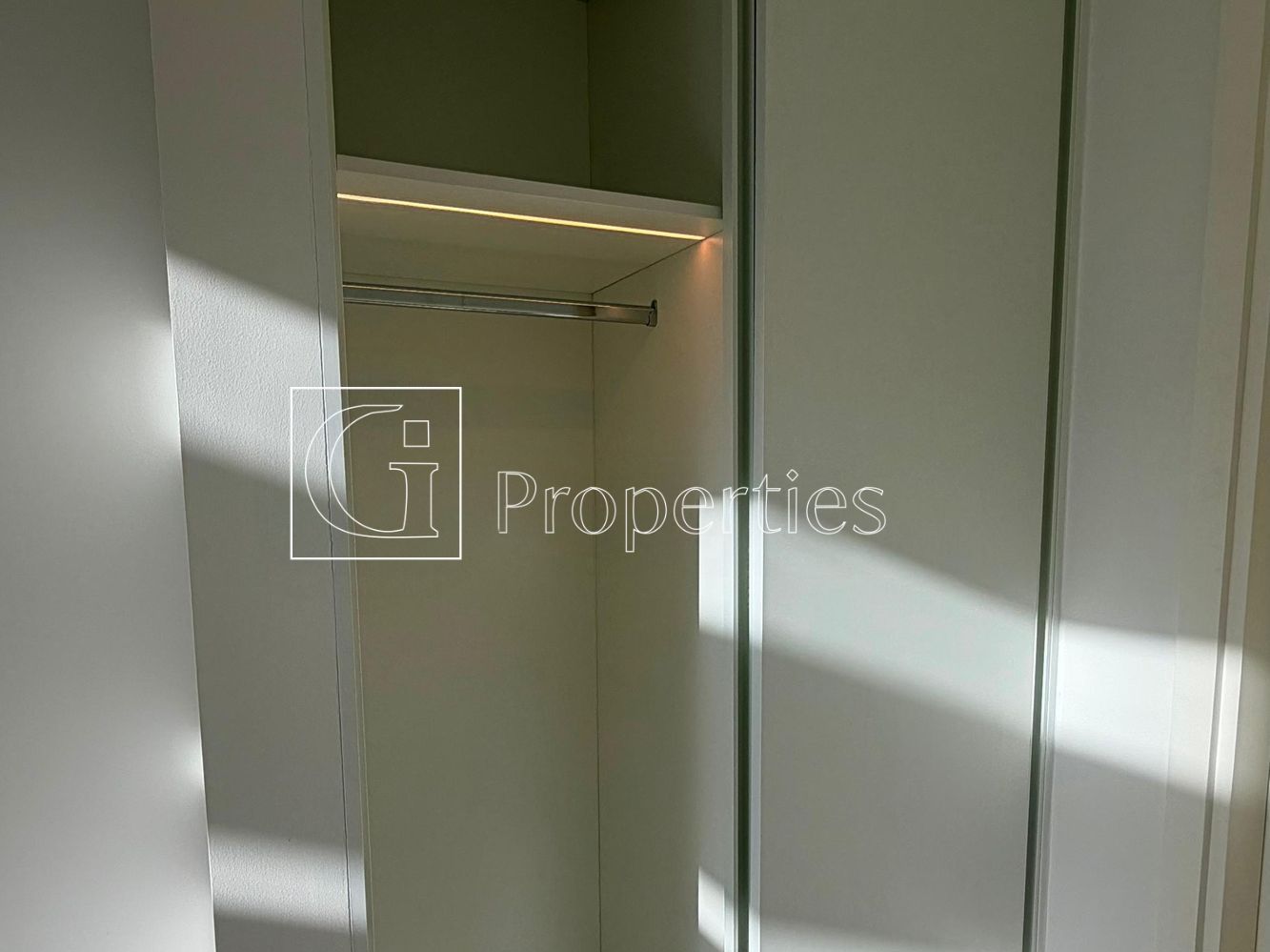 Luxury 1BR | Ready Unit | Prime Location - 5