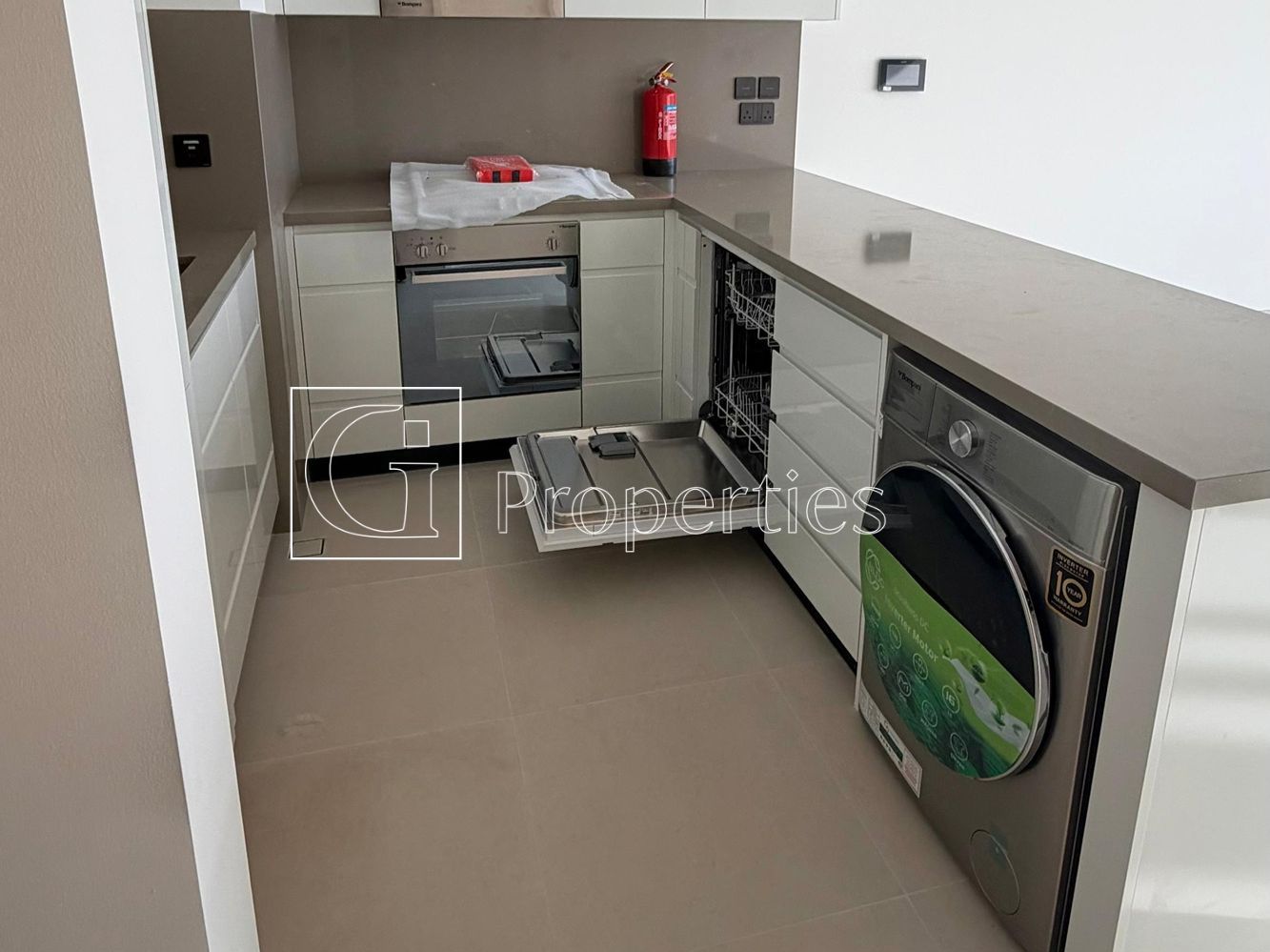 Luxury 1BR | Ready Unit | Prime Location - 9