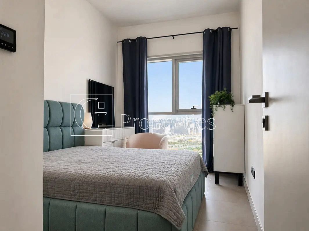 Vacant Now | Fully Furnished | Multiple Cheques - 10