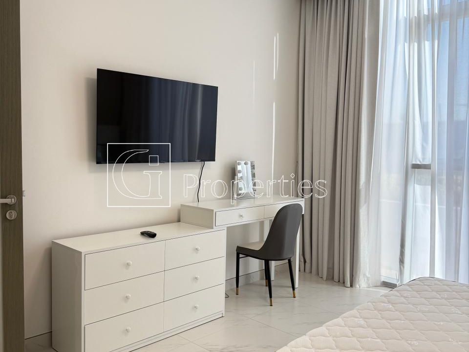 Fully Furnished | Vacant | Waterfront Living - 8