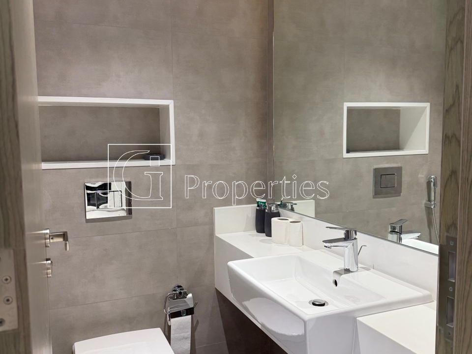 Fully Furnished | Vacant | Waterfront Living - 10
