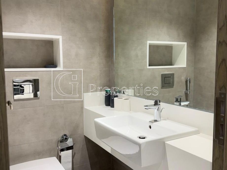 Fully Furnished | Vacant | Waterfront Living - 13