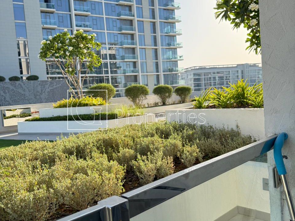 Fully Furnished | Vacant | Waterfront Living - 16