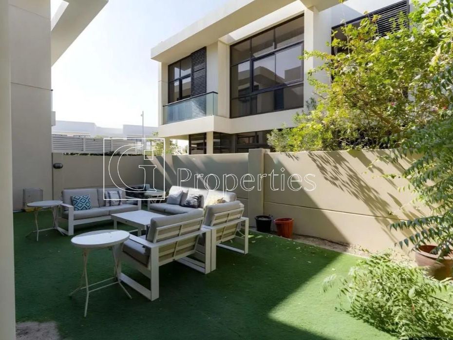 Spacious | Unfurnished | Vastu | Landscaped Garden - 1