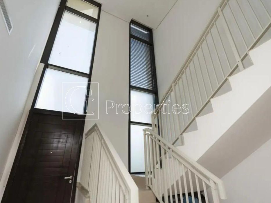Spacious | Unfurnished | Vastu | Landscaped Garden - 9