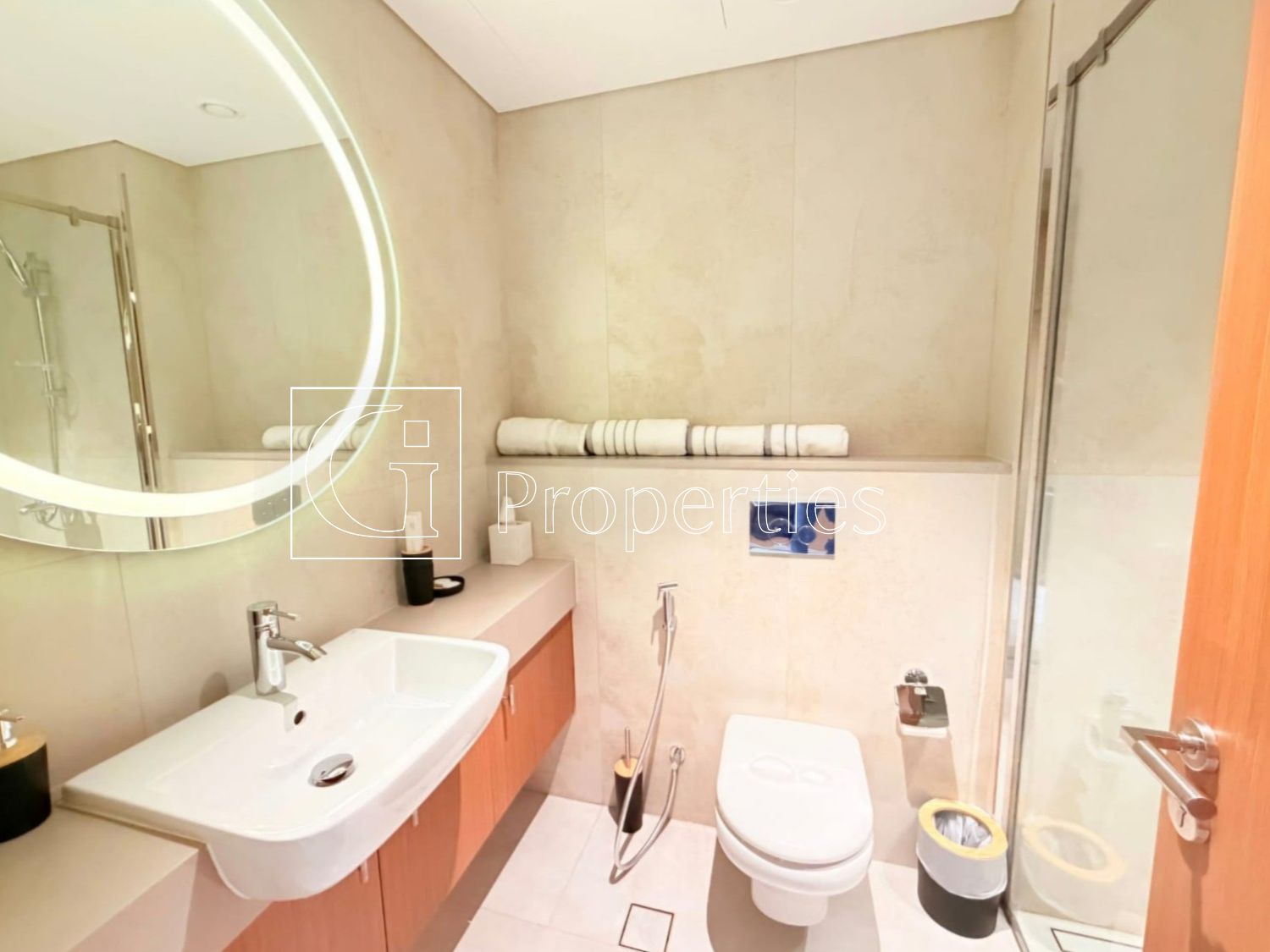 Fully Furnished | 6 Cheque's | Pool View - 5