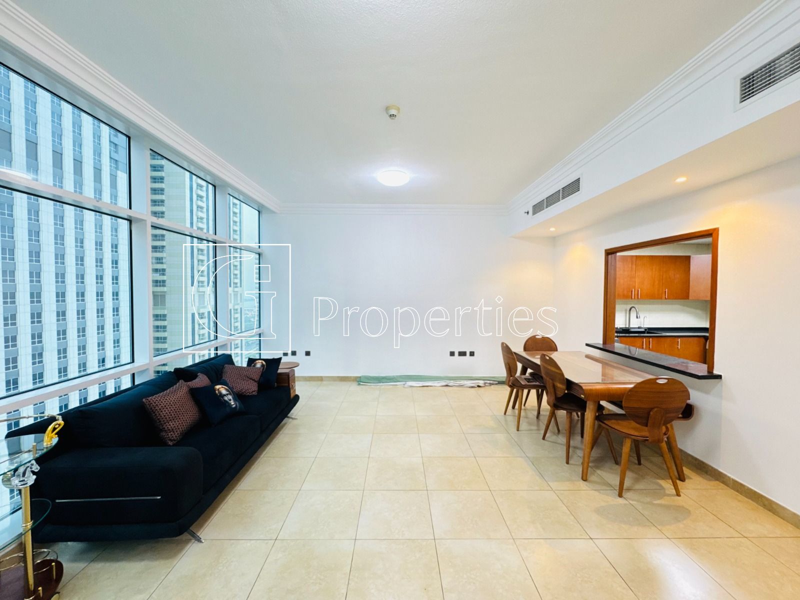 Spacious and Bright | Semi-High Floor | Near Tram - 3