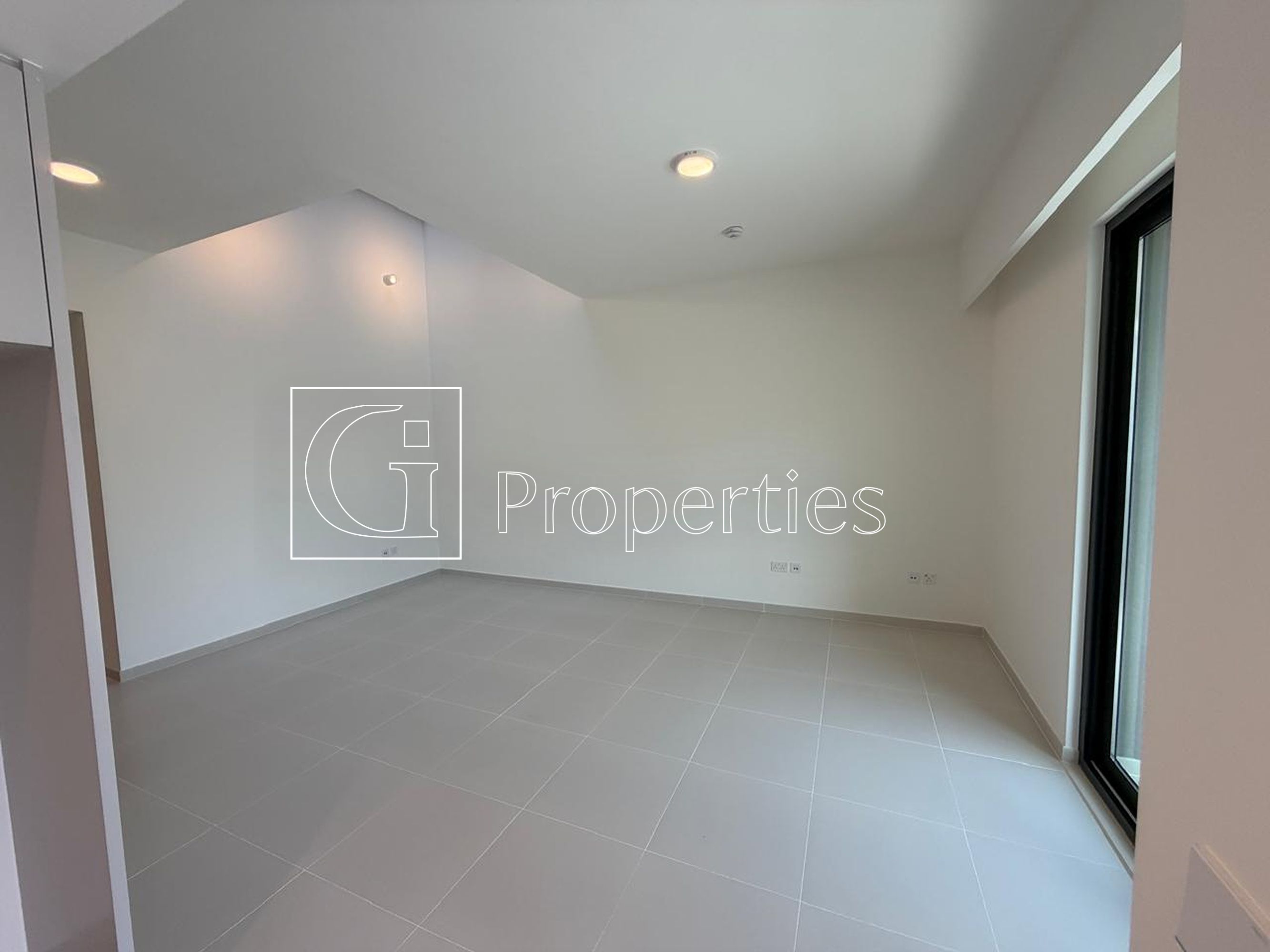 3BR Villa | Unfurnished | Family Community - 4