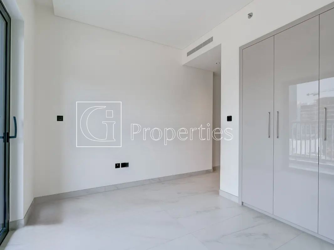 Crystal Lagoon | Brand New | Unfurnished | Vacant - 9