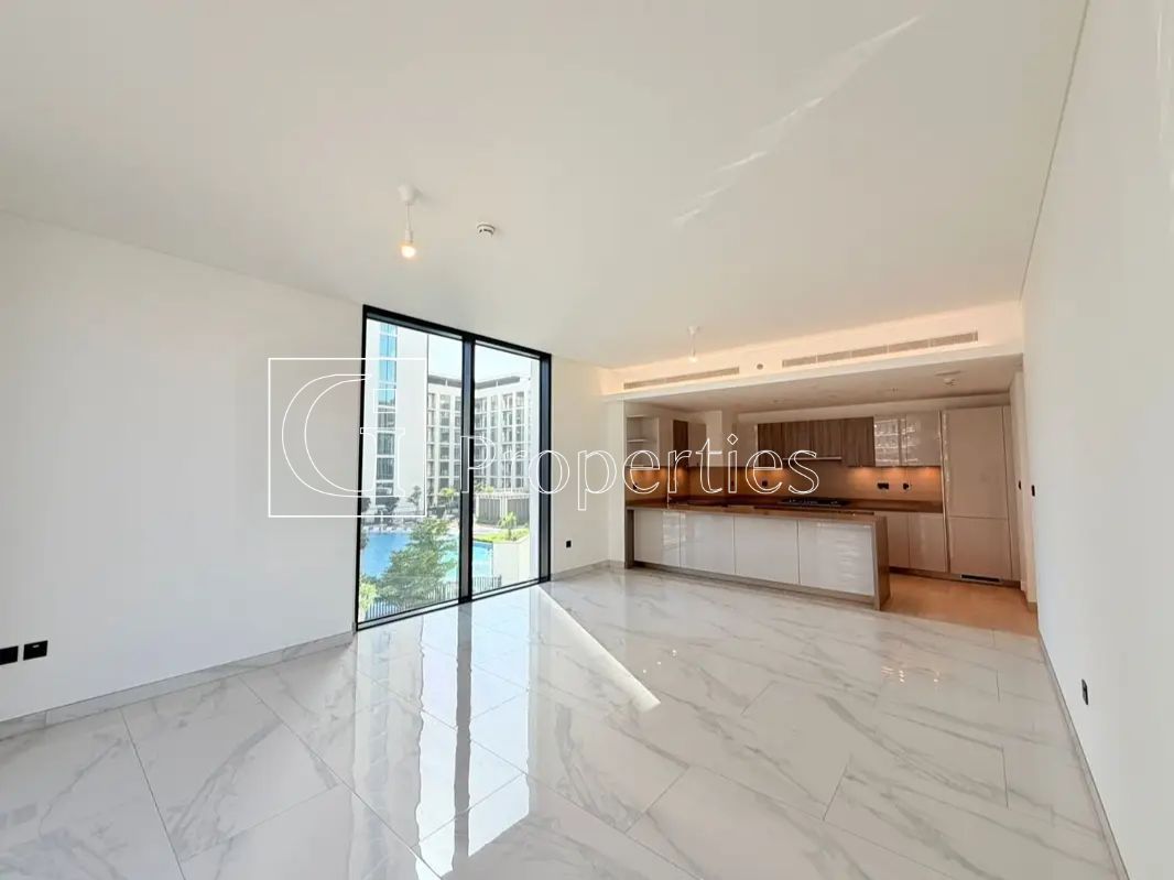 Brand New | Burj Khalifa View | Vacant - 2