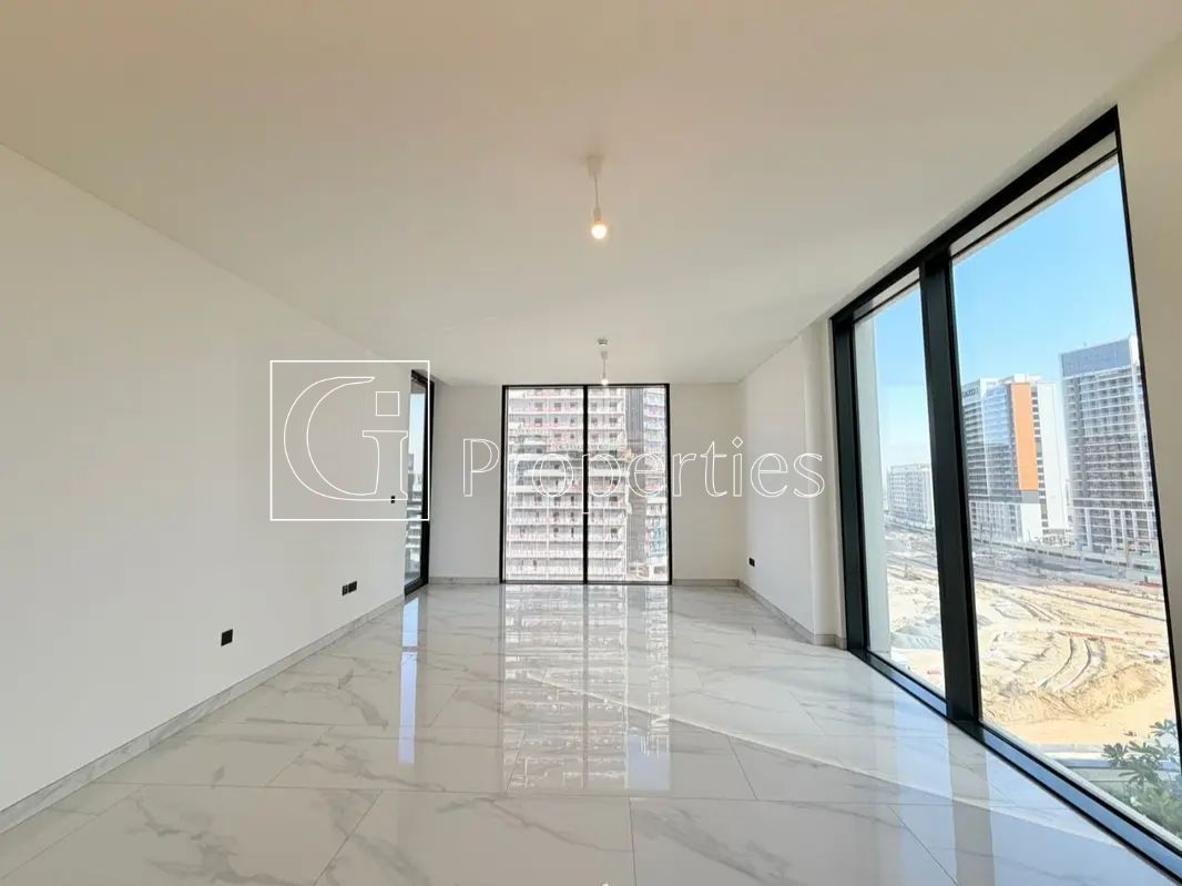Brand New | Burj Khalifa View | Vacant - 3