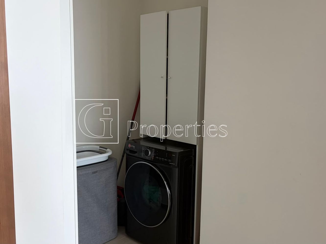 Well Maintained | High Floor | Spacious - 10