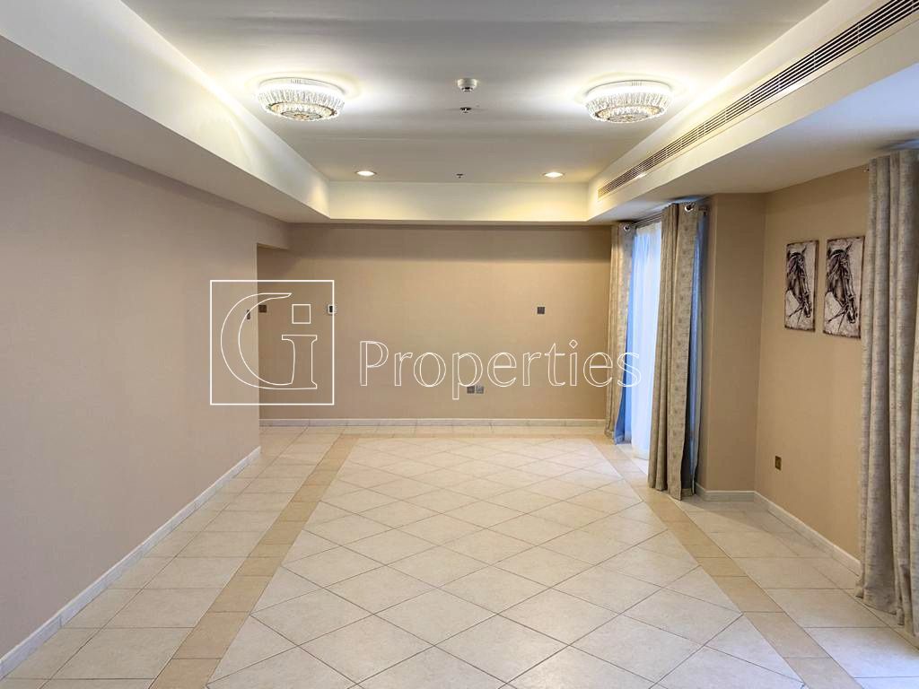 Spacious Layout | Panoramic Views | Prime Location - 3