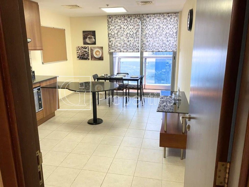 Spacious Layout | Panoramic Views | Prime Location - 6