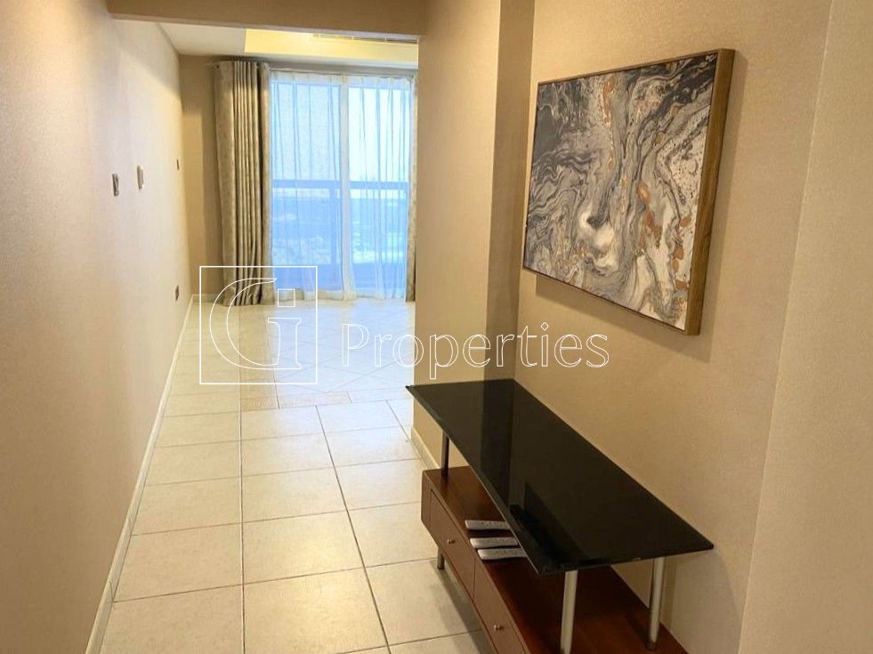 Spacious Layout | Panoramic Views | Prime Location - 10
