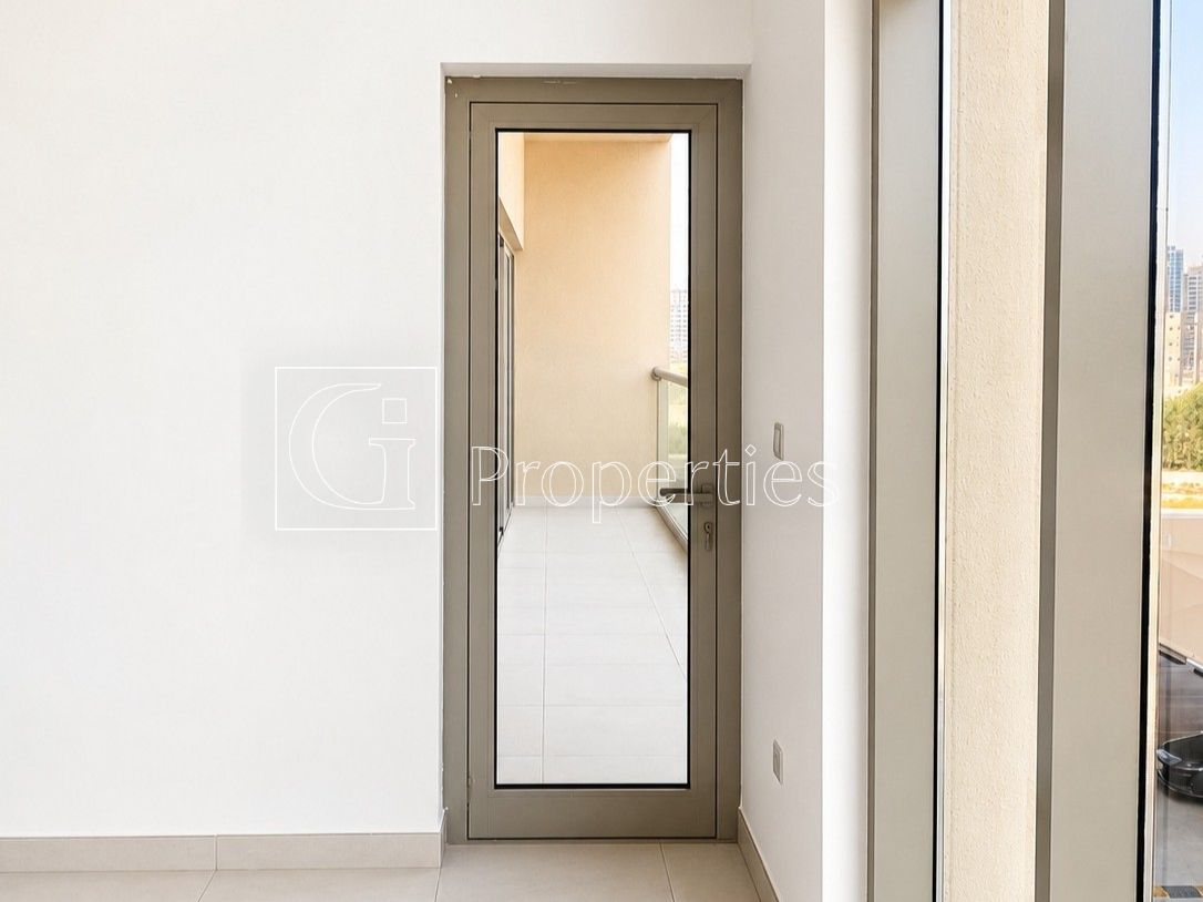 Low Floor | Good View | Motivated Seller - 5