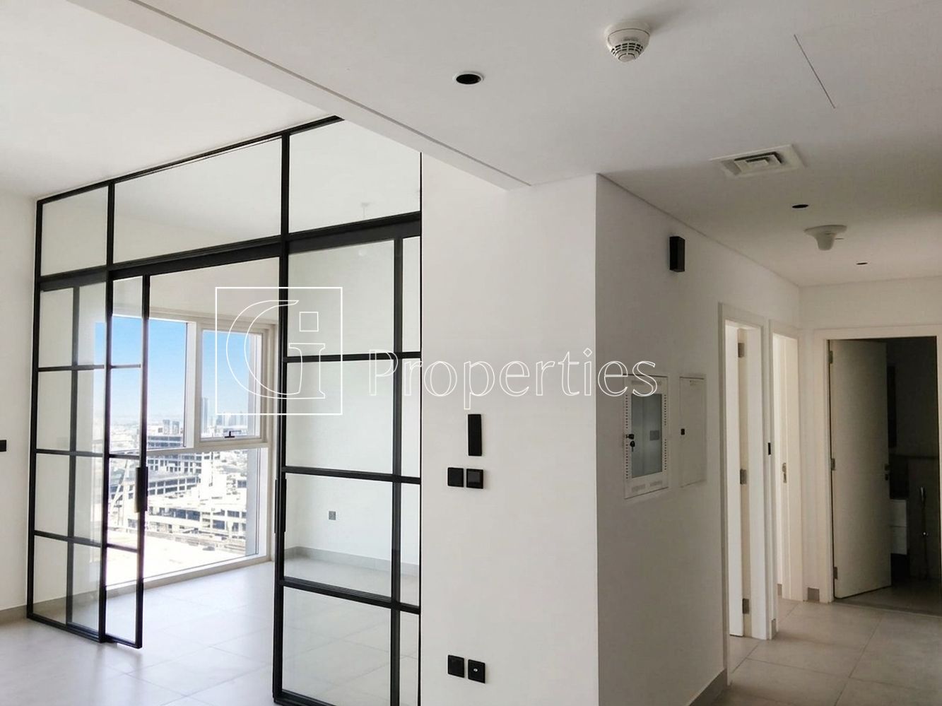 Multiple Cheques | High floor | Unfurnished - 4