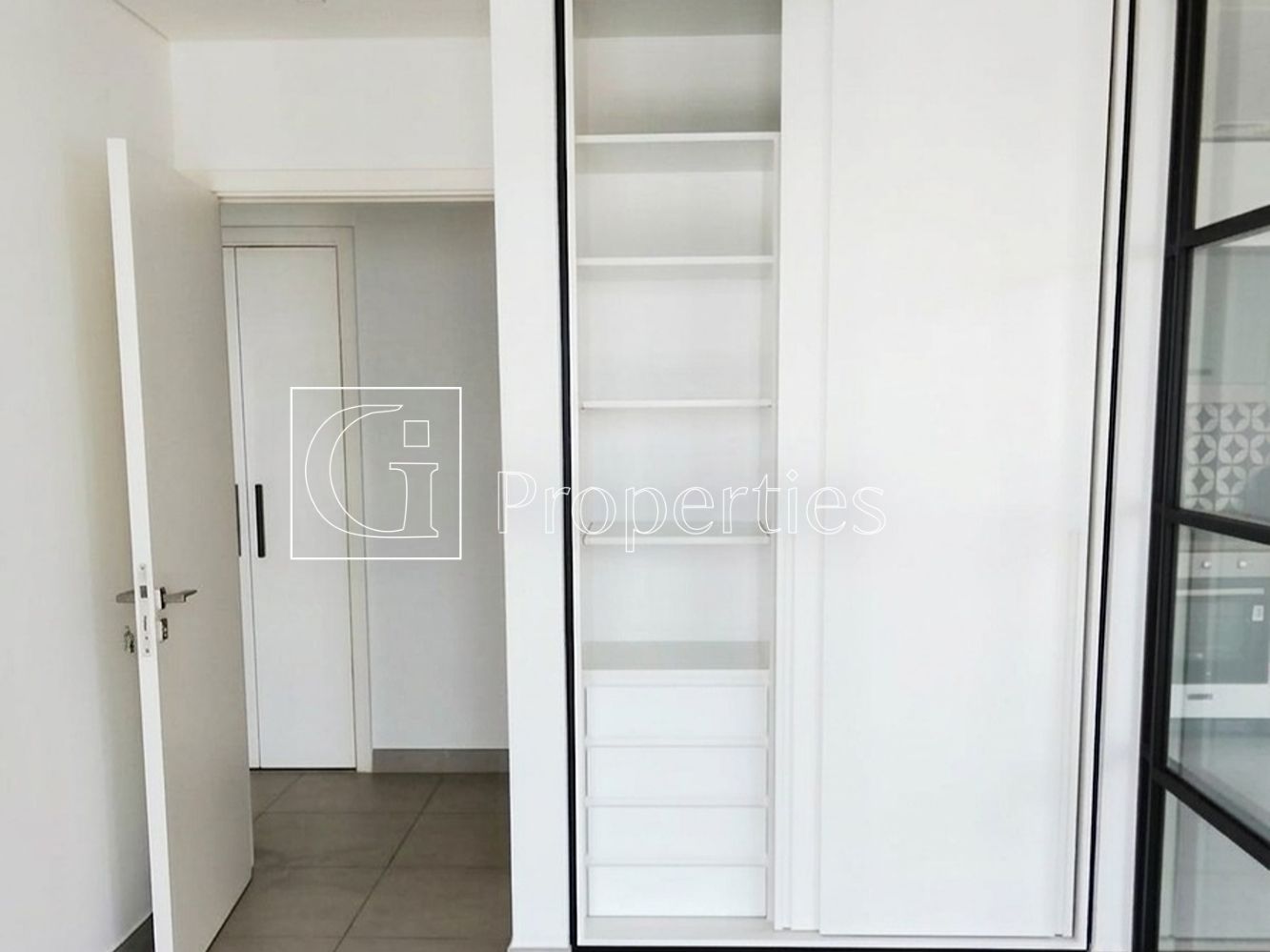 Multiple Cheques | High floor | Unfurnished - 9
