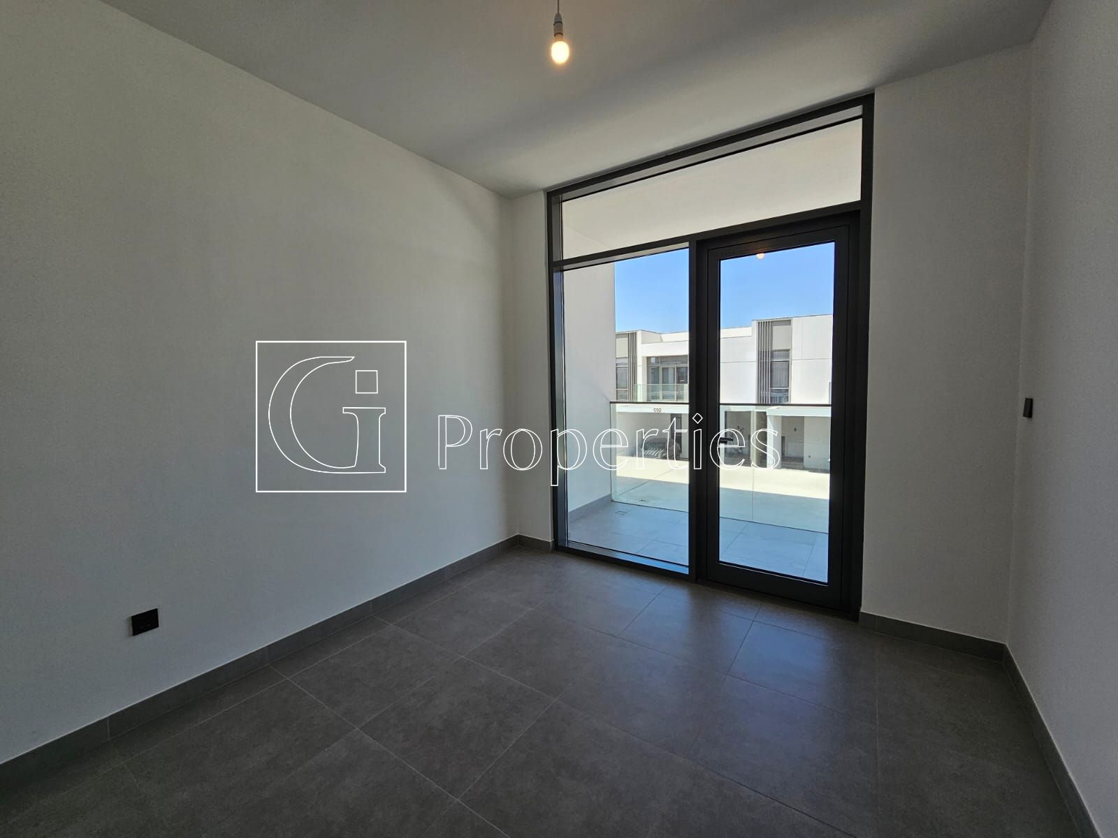 Facing Park View | Single Row | Vacant - 13