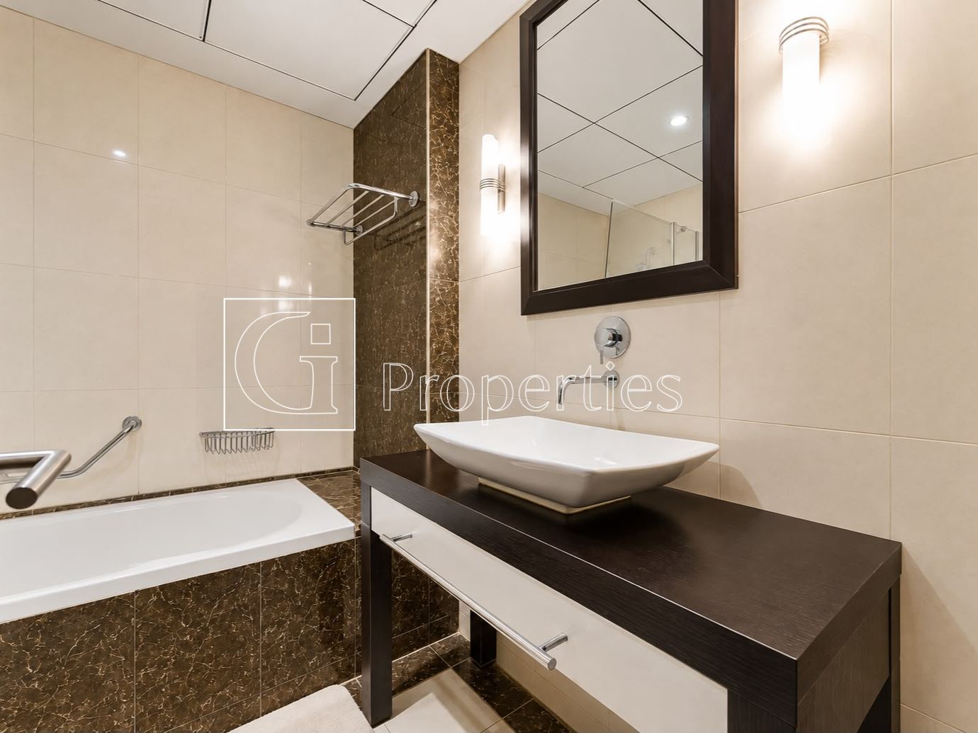 2BR+Maid | Big Layout | Near Metro | Vacant - 9